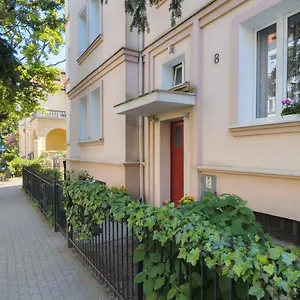  Apartament Atmospheric Near The Train Station By Renters Polska